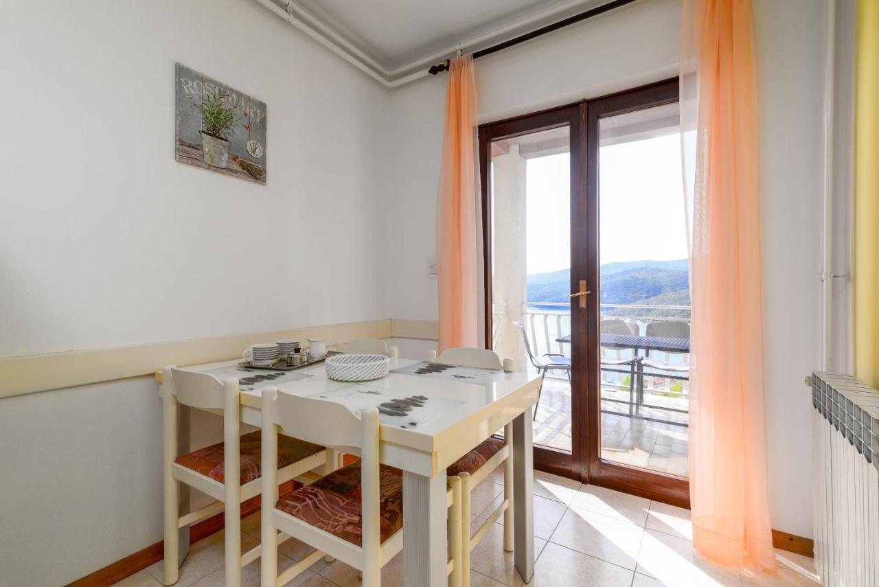 Apartments With A Parking Space Rabac, Labin - 19055 Exterior foto