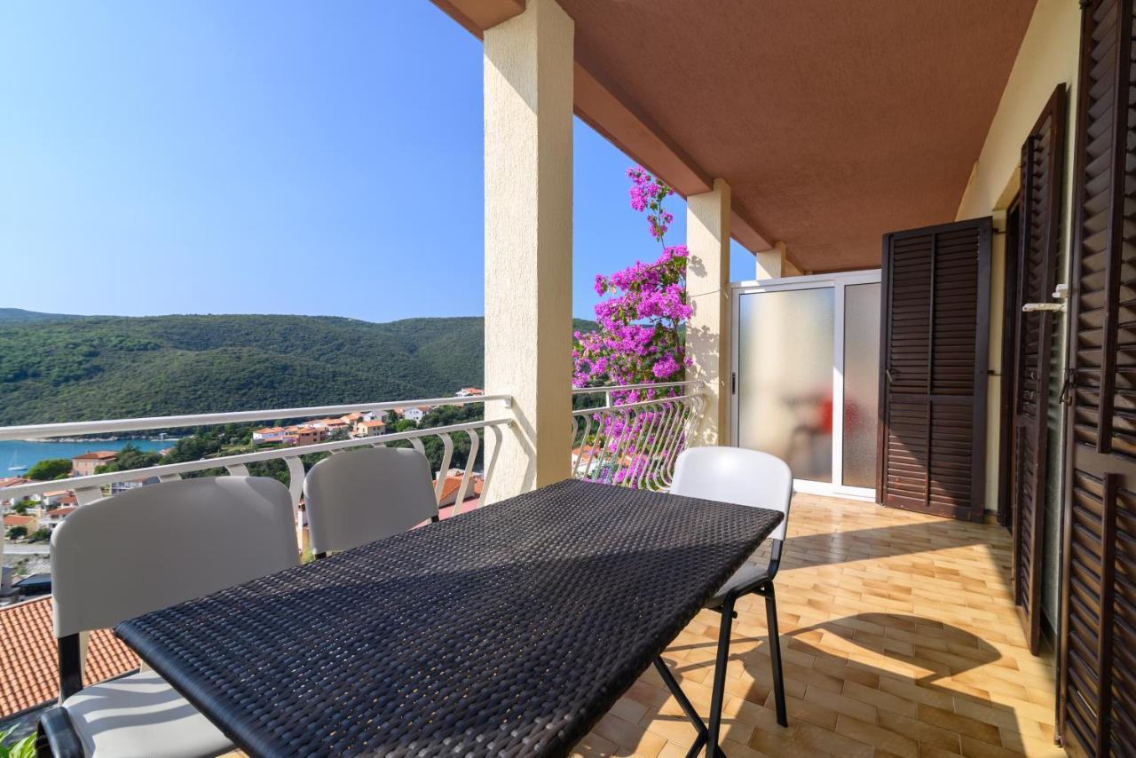 Apartments With A Parking Space Rabac, Labin - 19055 Exterior foto